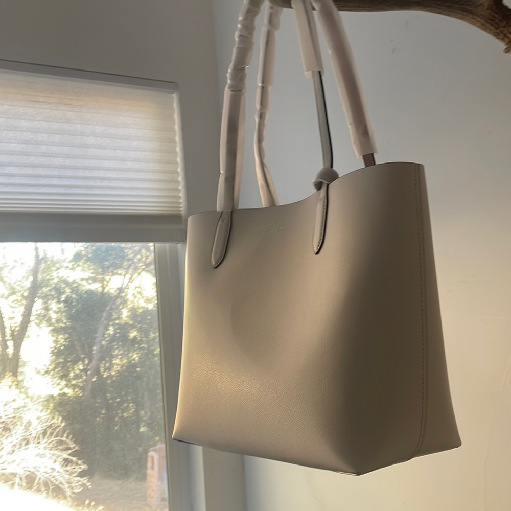 Kate Spade Reversible pink/Cream Tote with Tags